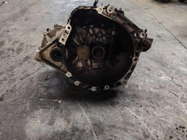 BOITE DE VITESSE MANUEL TOYOTA 1.0 ESSENCE - Vue 2